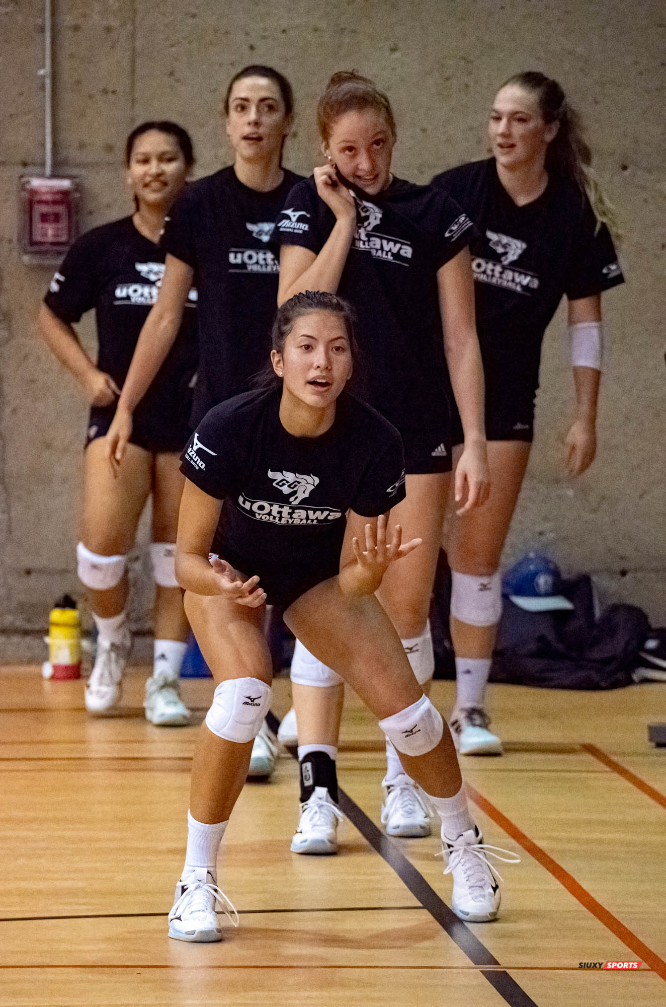 Avery HUGHES - Alana LEUNG - Trinity LUSAN - Grace MCKALE -  Université Ottawa -  - Volleyball -  (#VolleyUdeMvsUOttawaFW) Photo by:  | Siuxy Sports 2021-11-12
