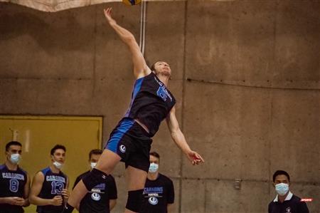 Université de Montréal (3) vs University of New Brunswick (0)