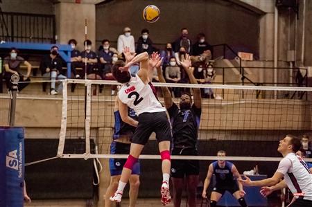 Université de Montréal (3) vs University of New Brunswick (0)