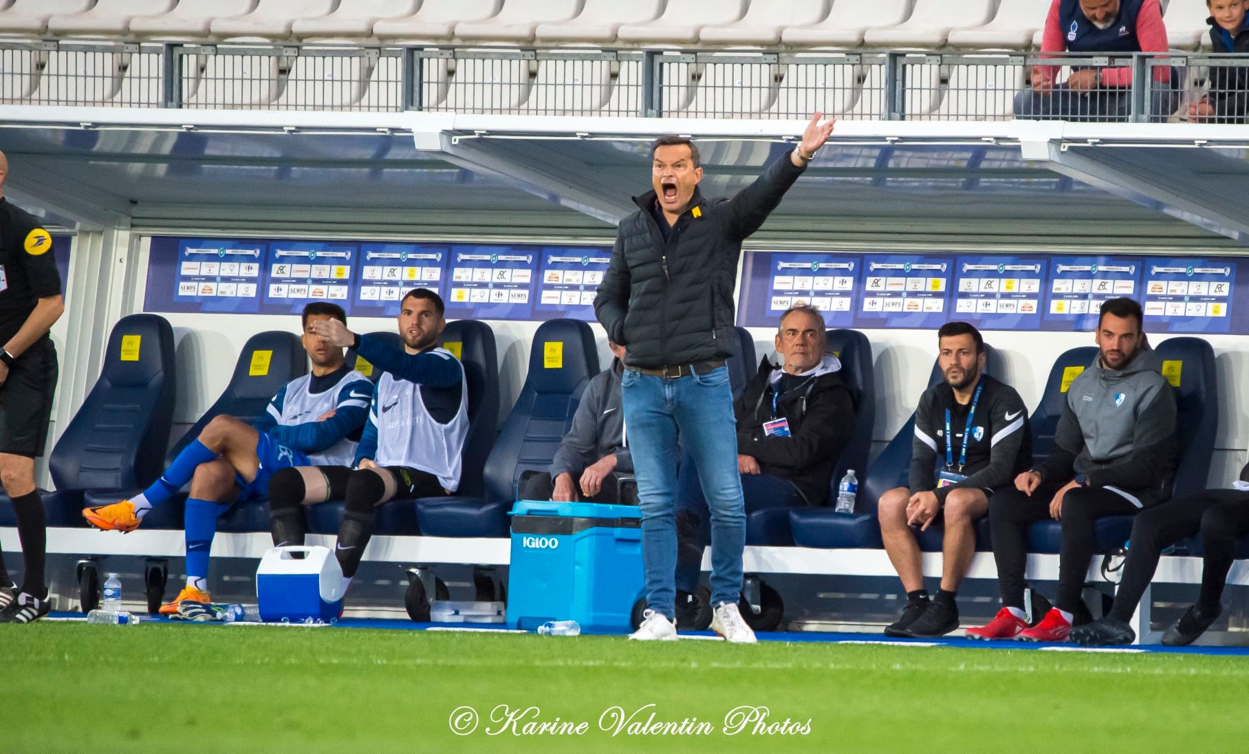  Grenoble Foot 38 - Valenciennes FC - Soccer - Grenoble (3) vs (0) Valenciennes (#GF38vsValenciennes2022) Photo by: Karine Valentin | Siuxy Sports 2022-04-19