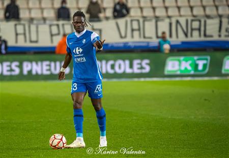 Grenoble Foot 38 vs Chamois Niortais FC