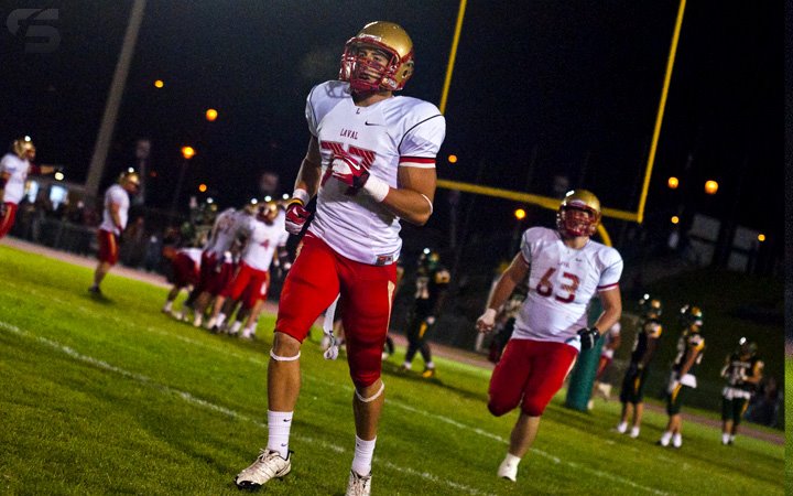  Université de Sherbrooke - Université Laval - Football - RSEQ Football - Sherbrooke (27) VS (40) Laval (#RSEQFootballSHRvLaval2011A) Photo by: Simon Duquette | Siuxy Sports 2011-09-17