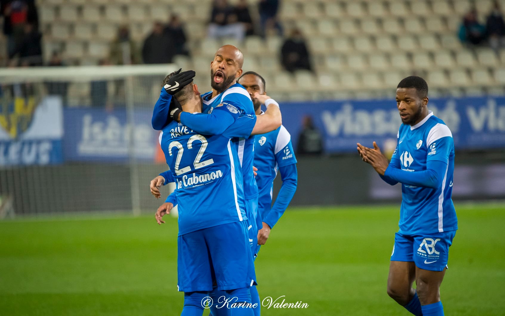 Mamadou DIALLO - Loic NESTOR -  Grenoble Foot 38 - Chamois Niortais FC - Soccer - Grenoble Foot 38 vs Chamois Niortais FC (#GF38vsNiort2022) Photo by: Karine Valentin | Siuxy Sports 2022-02-15