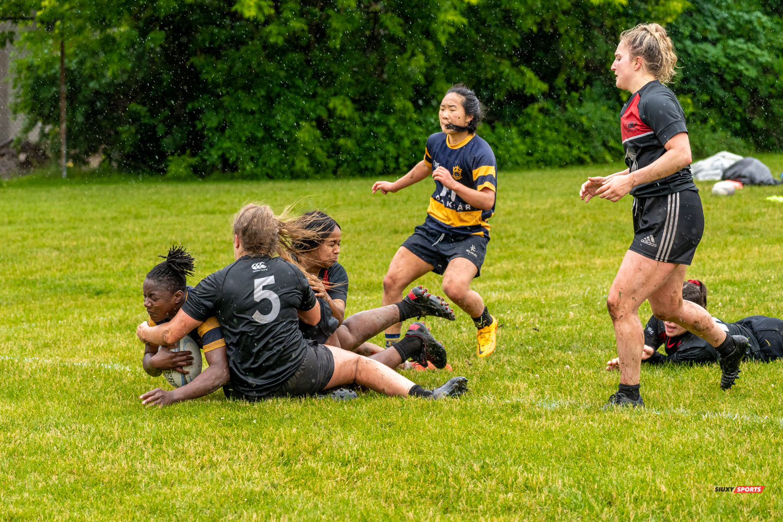 TMR W1(39) vs (7) CRQW2 - Reel A Town of Mount Royal RFC FUAMBA, Ngalula - OUELLET, Stéphanie - Rugby 2022/Jun/18 #TMRCRQw2022RA TMR W1(39) vs (7) CRQW2 - Reel A Town of Mount Royal RFC FUAMBA, Ngalula - OUELLET, Stéphanie - Rugby 2022/Jun/18 #TMRCRQw2022RA