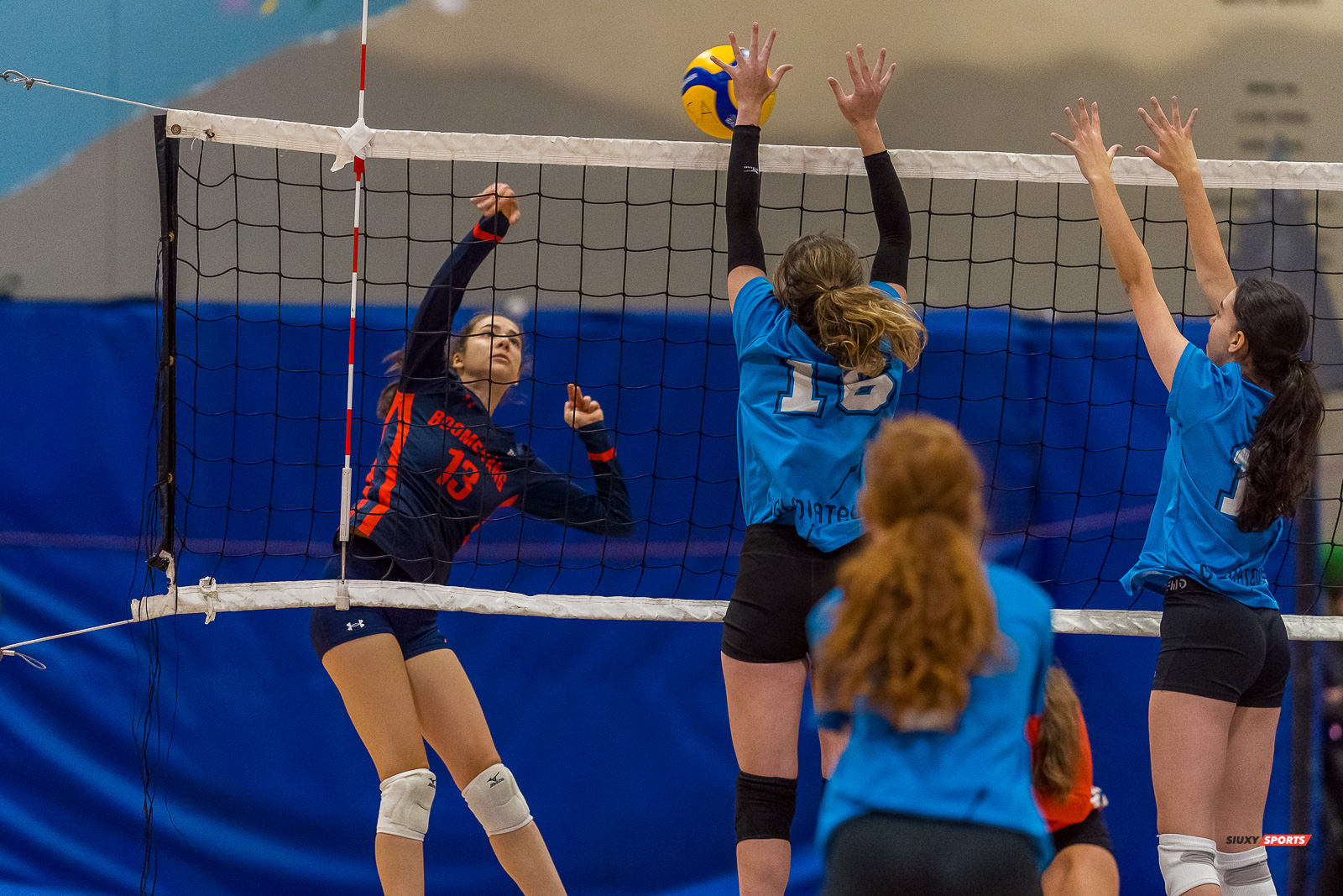  Cégep André Laurendeau - Cégep Gérald-Godin - Volleyball - RSEQ - Volleyball C F D2 Sud-Ouest - Tournoi 4 - Sect F - André Laurendeau (2) vs (1) Gérald Godin (#RSEQVolleyALvsGG2022) Photo by: Dan Taylor-Morin | Siuxy Sports 2022-11-27