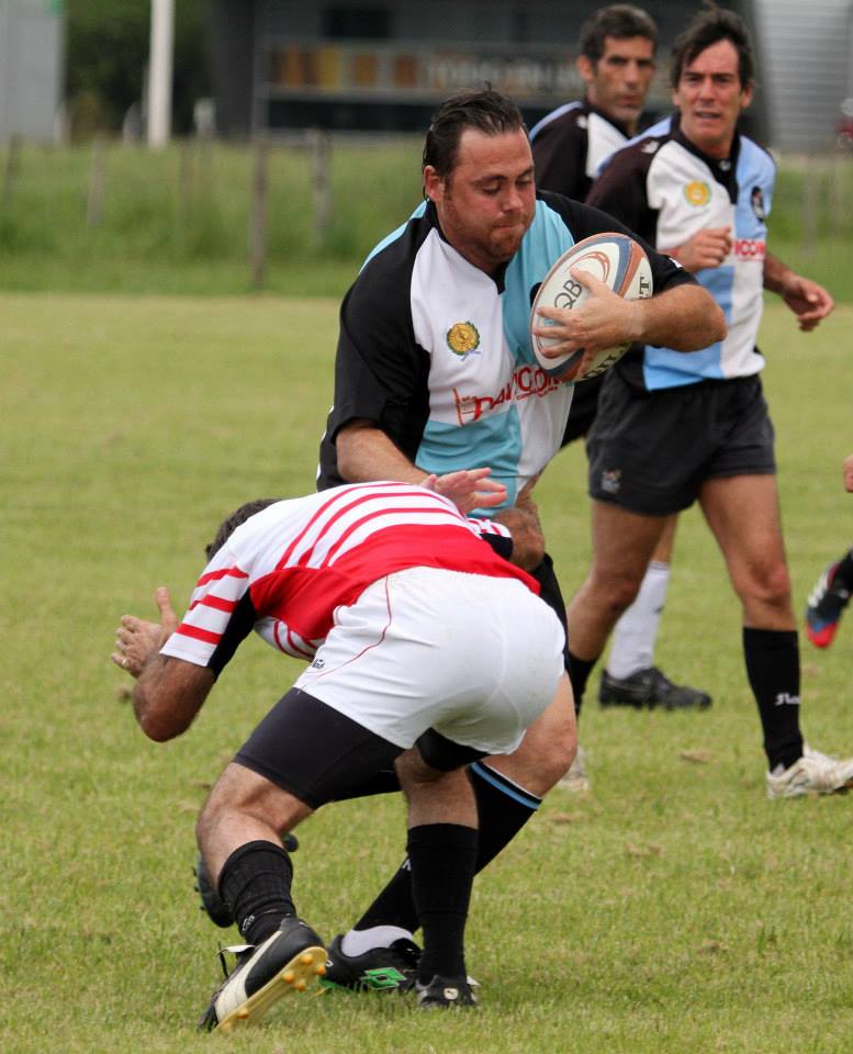 Areco Rugby Club - Centro Naval - RugbyV - Areco vs RON XV (Centro Naval) - Primer Encuentro de Veteranos en Areco con Vaquillona c/ Cuero 2014 (#ArecoVsRONXV2014) Photo by: Luis Robredo | Siuxy Sports 2014-10-18