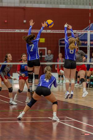 RSEQ - Volley Fém (D2) - ETS (2) vs (3) UQAR - Reel A3