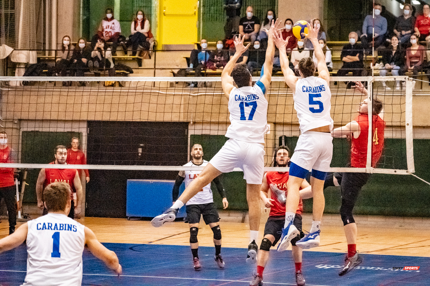 Guillaume BISSON - Nidhal RIDENE -  Université de Montréal - Université Laval - Volleyball - Université de Montréal (3) vs Université Laval (2) (#CarabinsVsRgeOr2022VolleyM) Photo by:  | Siuxy Sports 2022-03-05
