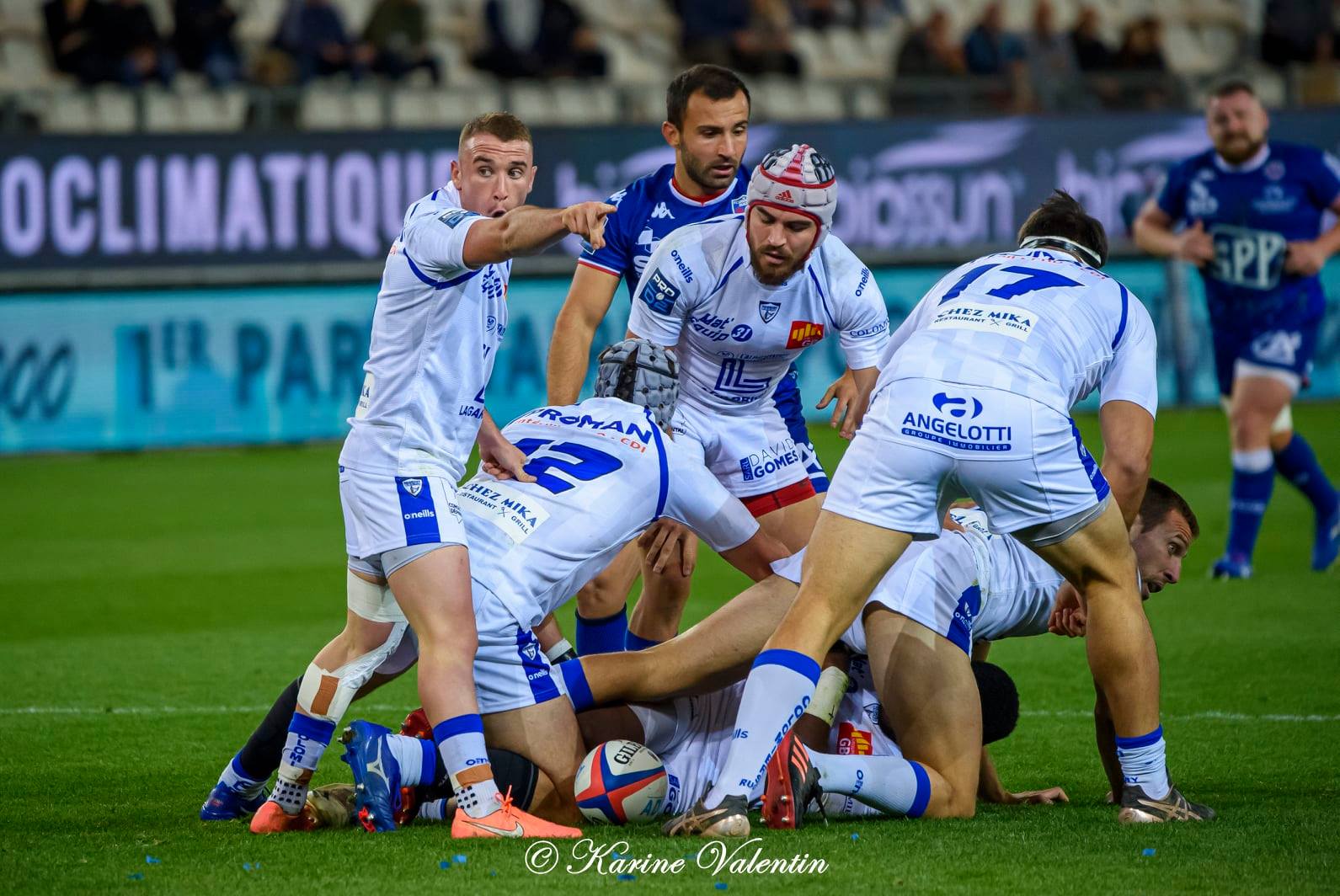 Thomas GIRARD - Ugo SÉGUÉLA - Romuald SÉGUY -  FC Grenoble Rugby - US Colomiers - Rugby - Grenoble Vs Colomiers (#FCGvsUSCRoct2021) Photo by: Karine Valentin | Siuxy Sports 2021-10-29