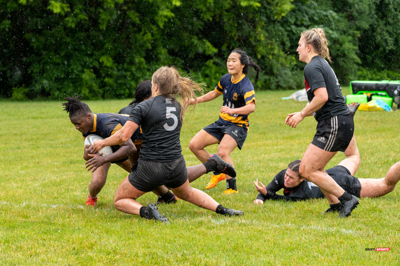 TMR W1(39) vs (7) CRQW2 - Reel A Town of Mount Royal RFC FUAMBA, Ngalula - OUELLET, Stéphanie - Rugby 2022/Jun/18 #TMRCRQw2022RA TMR W1(39) vs (7) CRQW2 - Reel A Town of Mount Royal RFC FUAMBA, Ngalula - OUELLET, Stéphanie - Rugby 2022/Jun/18 #TMRCRQw2022RA