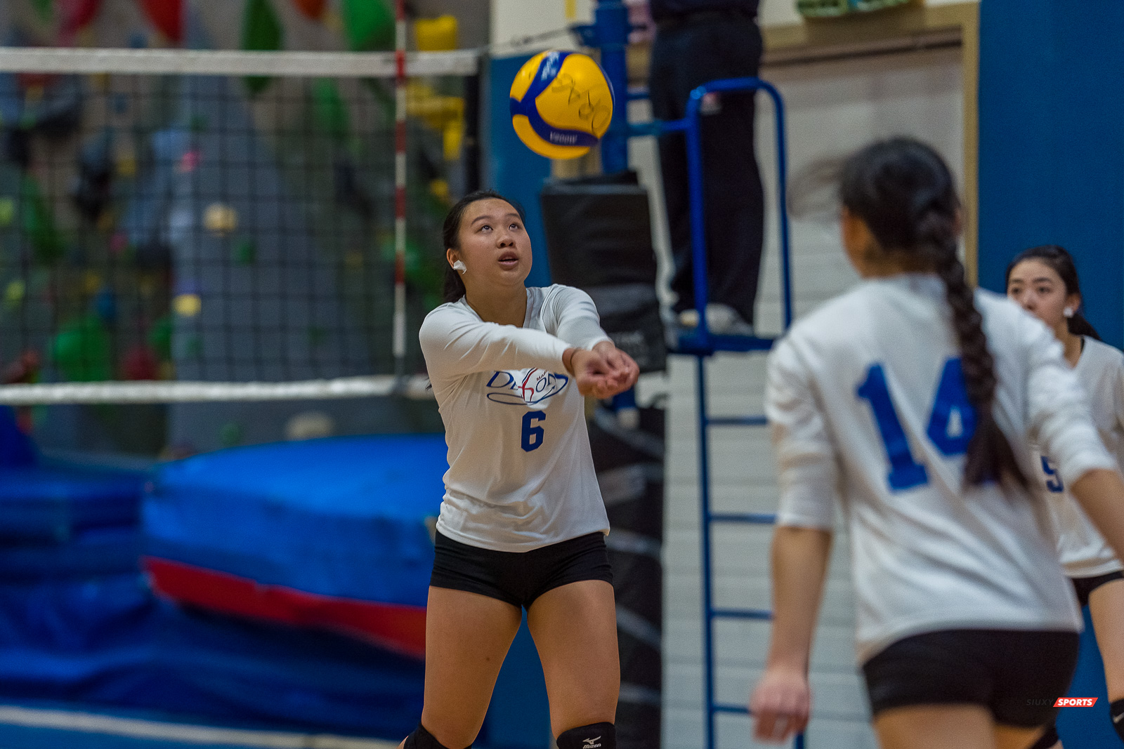  Cégep André Laurendeau - Collège Marianopolis - Volleyball - RSEQ - Volleyball C F D2 Sud-Ouest - Tournoi 4 - Sect F - André Laurendeau (2) vs (1) Marianopolis (#RSEQVolleyALvsMariano2022) Photo by: Dan Taylor-Morin | Siuxy Sports 2022-11-27