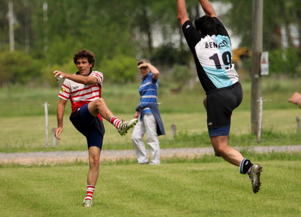  Areco Rugby Club - Centro Naval - RugbyV - Areco vs RON XV (Centro Naval) - Primer Encuentro de Veteranos en Areco con Vaquillona c/ Cuero 2014 (#ArecoVsRONXV2014) Photo by: Luis Robredo | Siuxy Sports 2014-10-18