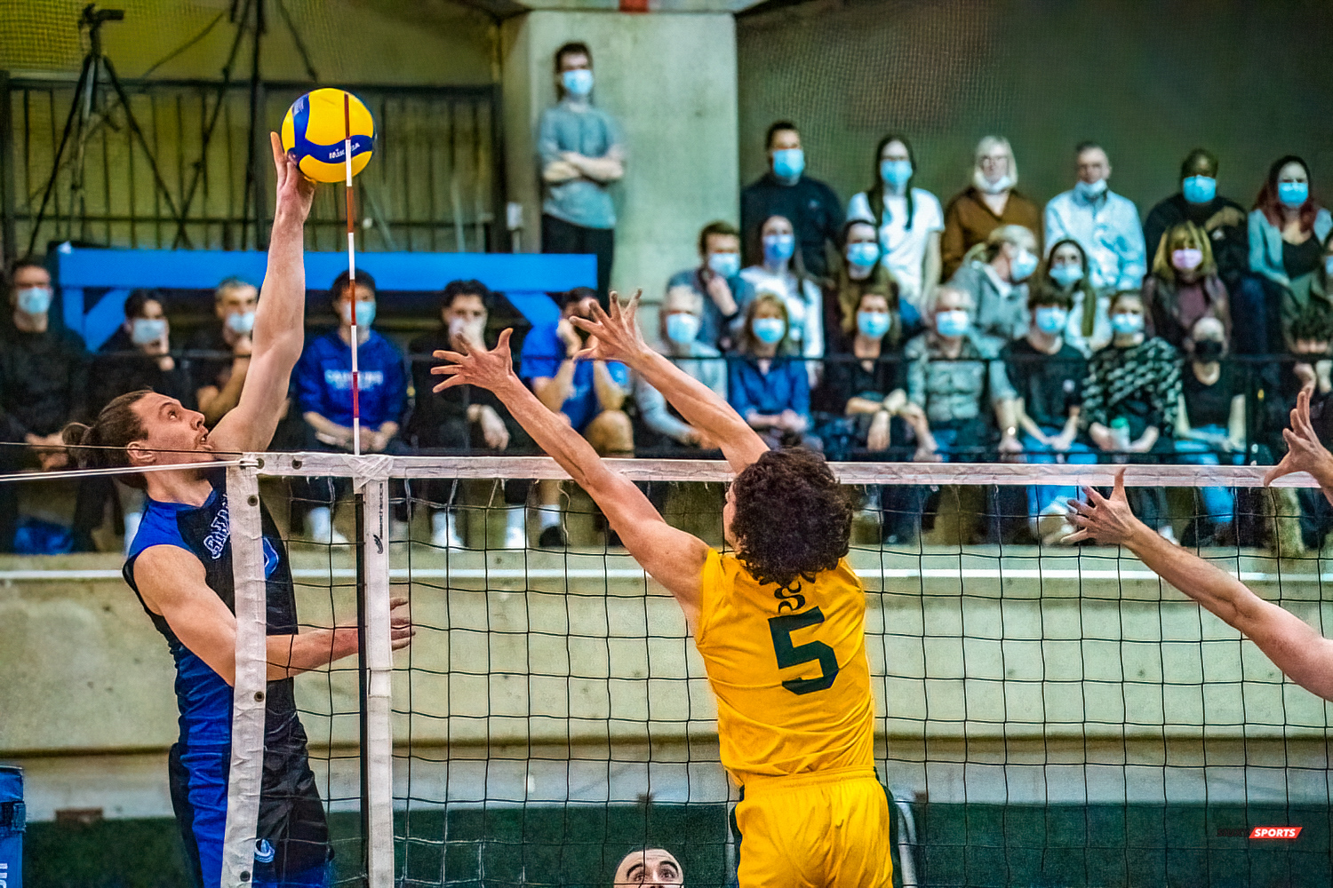Guillaume BISSON - Zachary HOLLANDS -  Université de Montréal - Université de Sherbrooke - Volleyball - Université de Sherbrooke (3) vs Université de Montréal (1) - Final 1 2022 (#VertOrVsCarabinsFinal1M) Photo by:  | Siuxy Sports 2022-03-19