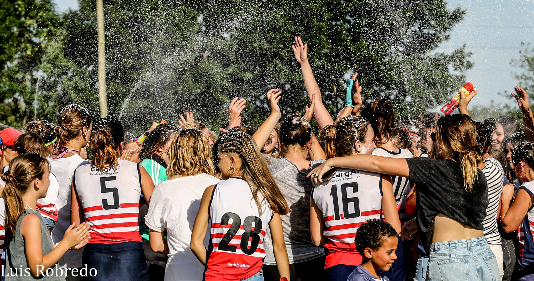  Areco Rugby Club -  - Field hockey - Festejos campeonato 2021 de Hockey - Asociación de Hockey del Oeste (#CelebracionAHO2021) Photo by: Luis Robredo | Siuxy Sports 2021-12-12