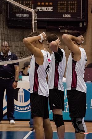 Université de Montréal (3) vs University of New Brunswick (0)