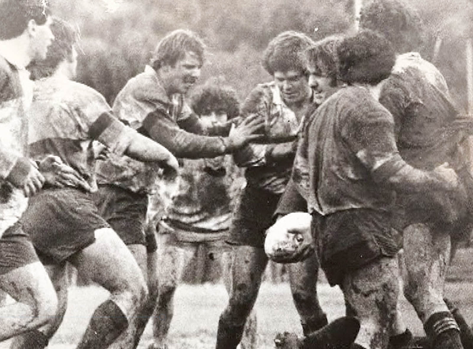 Juan Pablo WILLMOTT -  Los Cedros - Sociedad Hebraica Argentina - Rugby - Johnnie protegiendo una pelota ganada (#AscensoCedros1983) Photo by:  | Siuxy Sports 1983-10-01