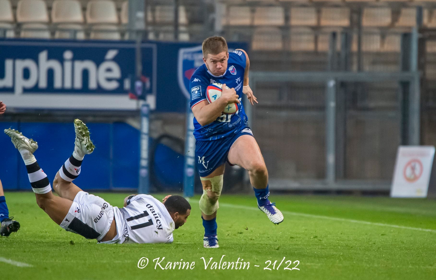 Matthys GRATIEN - Mathis SARRAGALLET -  FC Grenoble Rugby - RC Vannes - Rugby - Grenoble Vs Vannes (#FCGvsRCVjan2022) Photo by: Karine Valentin | Siuxy Sports 2022-01-14