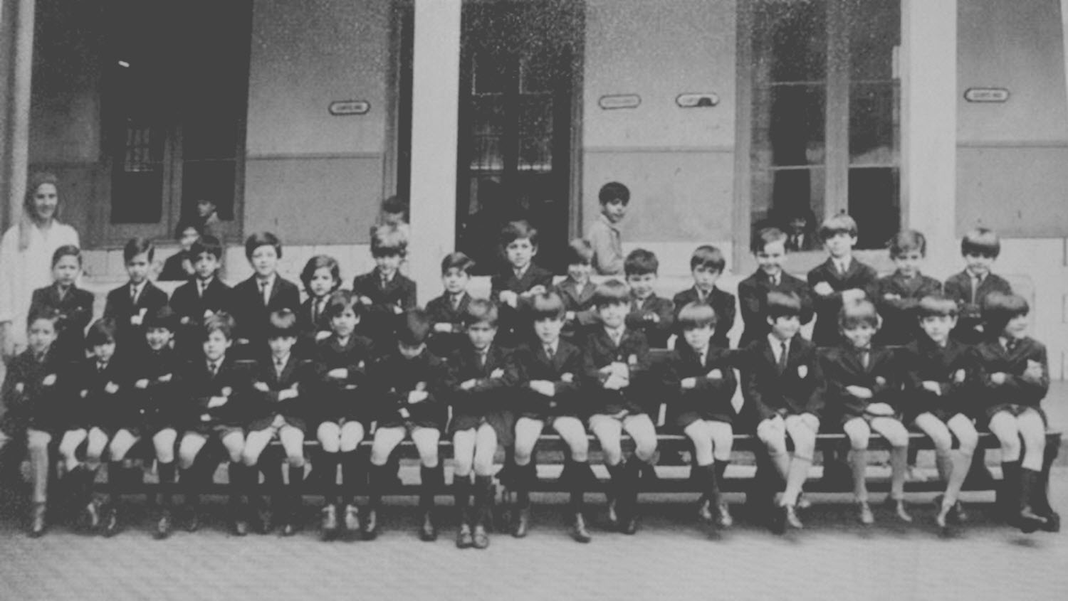 Gustavo ANZISI - Alejandro AROSAMENA - Joaquin BENINCASA - Gustavo BULACIO - Pedro CAMET - Gonzalo CANÉ - Agustin DURAÑONA Y VEDIA - Lisandro ECHENIQUE - Claudio OLMEDO ZUMARAN - Marcelo PADULA - Carlos PAIZ - Miguel Angel PEREYRA LOPEZ - Jaime PUJOL - Hugo Martin VALERGA -  Colegio San Miguel  -  - Social - Egresados 1982 ???  1 grado (#CSanMiguelCamada82) Photo by:  | Siuxy Sports 1971-06-01