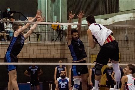 Université de Montréal (3) vs University of New Brunswick (0)