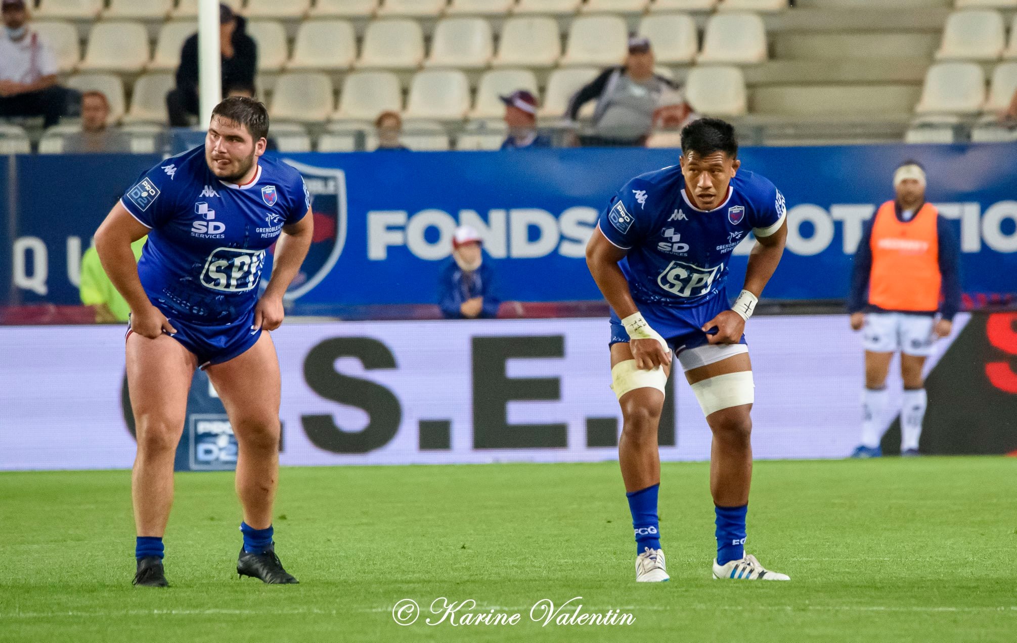 Tanginoa HALAIFONUA - Regis MONTAGNE -  FC Grenoble Rugby -  - Rugby - FC Grenoble Rugby vs. SU Agen (#FCGvsSUAsep2021) Photo by: Karine Valentin | Siuxy Sports 2021-09-09