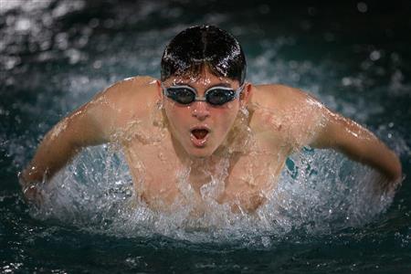 Natación en el Ramos Mejia Lawn Tenis Club