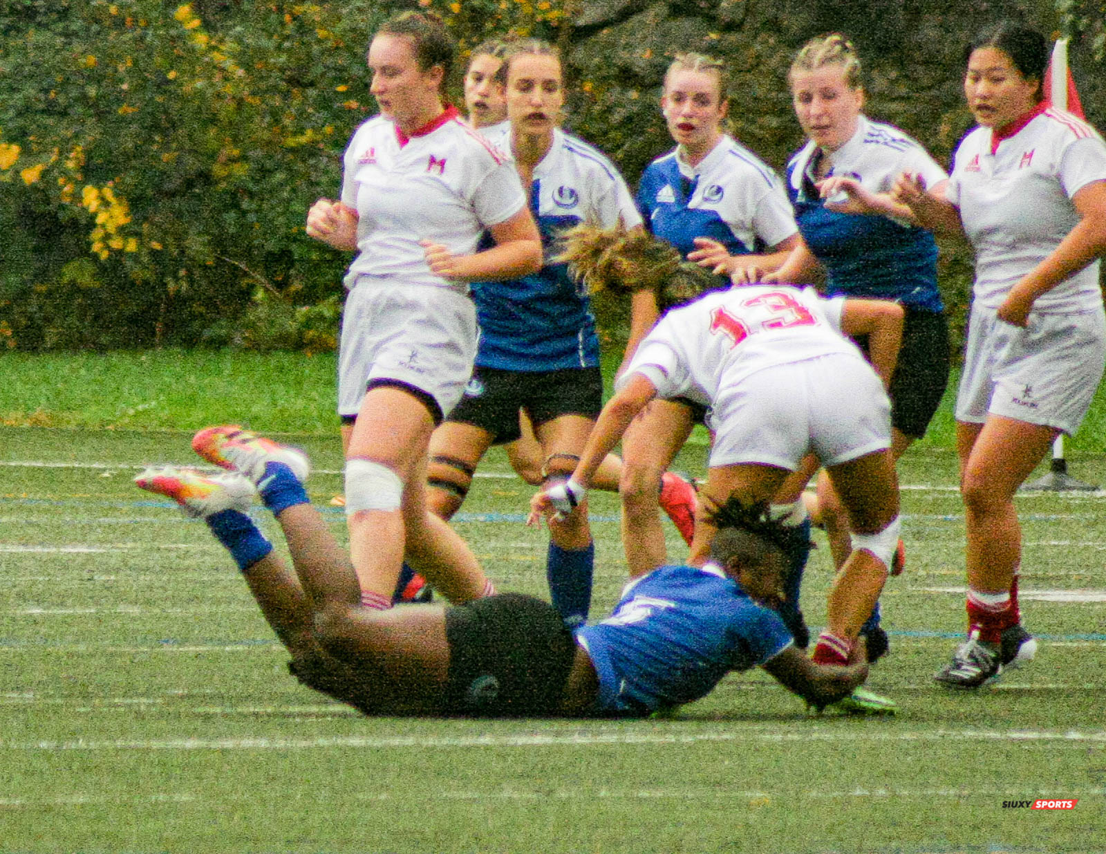 Ngalula FUAMBA - Alison JEFFREY - Amy PAGE -  Université de Montréal - Université McGill - Rugby -  (#UdMvsMcGill2021w) Photo by:  | Siuxy Sports 2021-10-16