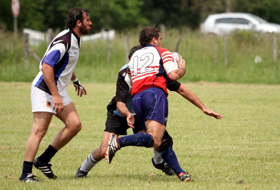  Areco Rugby Club - Centro Naval - RugbyV - Areco vs RON XV (Centro Naval) - Primer Encuentro de Veteranos en Areco con Vaquillona c/ Cuero 2014 (#ArecoVsRONXV2014) Photo by: Luis Robredo | Siuxy Sports 2014-10-18