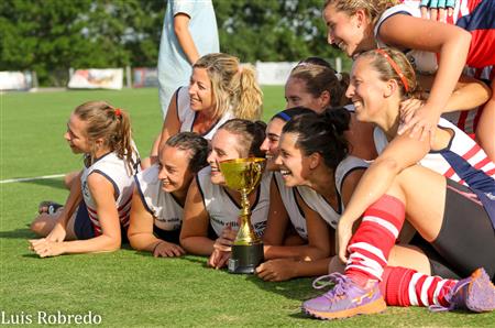 Festejos campeonato 2021 de Hockey - Asociación de Hockey del Oeste
