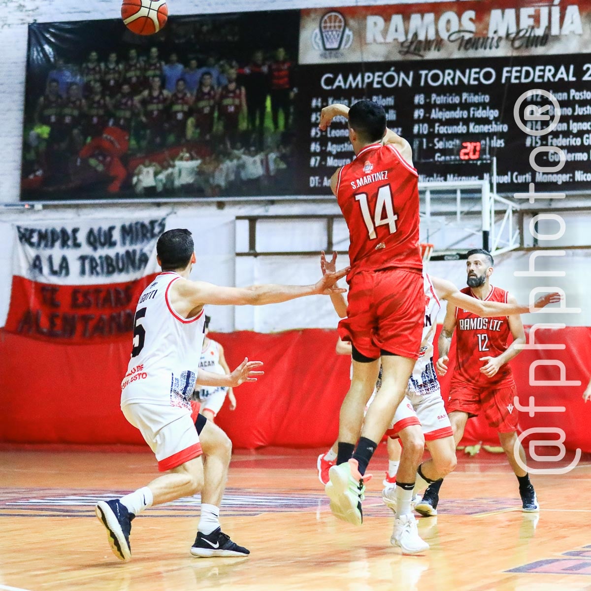 Sebastian SEVEGNANI -  Ramos Mejía Lawn Tennis Club - Centro Deportivo Huracán de San Justo - Basketball - Ramos Mejia Lawn Tenis Club (83) Vs (54) Huracan de San Justo - 2022 - Liga Federal (#RMLTCVSHSJ2022fed) Photo by: Alan Roy Bahamonde | Siuxy Sports 2022-04-12