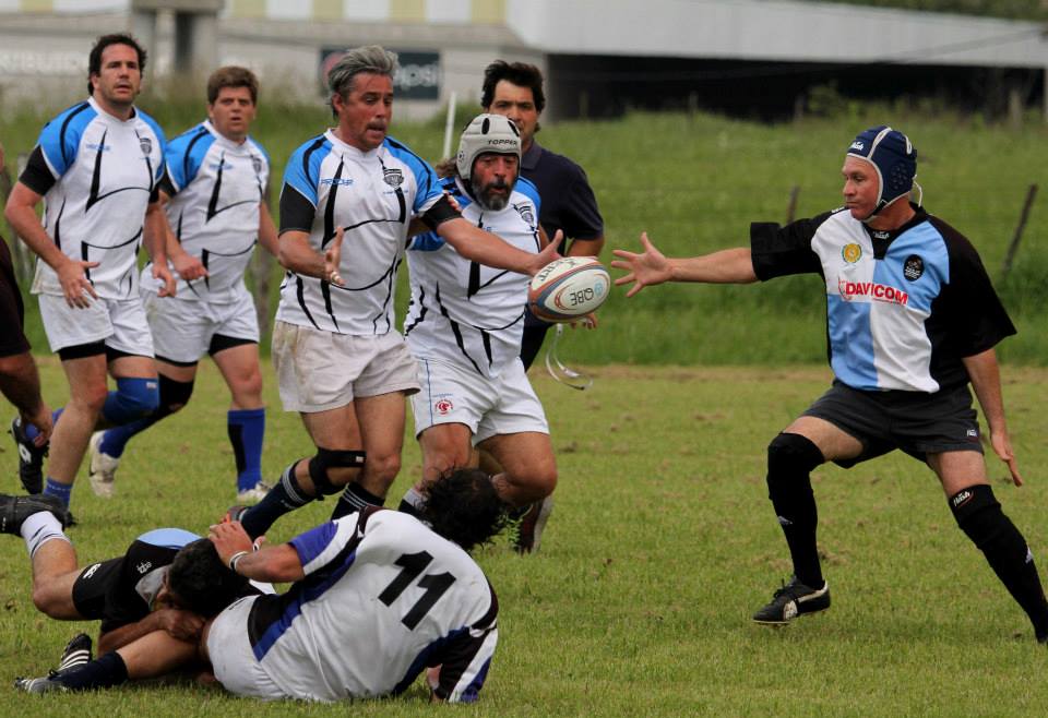  Cambalache XV - Centro Naval - RugbyV - Cambalache XV vs RON XV (Centro Naval) - Primer Enc. Veteranos en Areco con Vaquillona c/Cuero 2014 (#CambalacheXVvsRONXV2014) Photo by: Luis Robredo | Siuxy Sports 2014-10-18