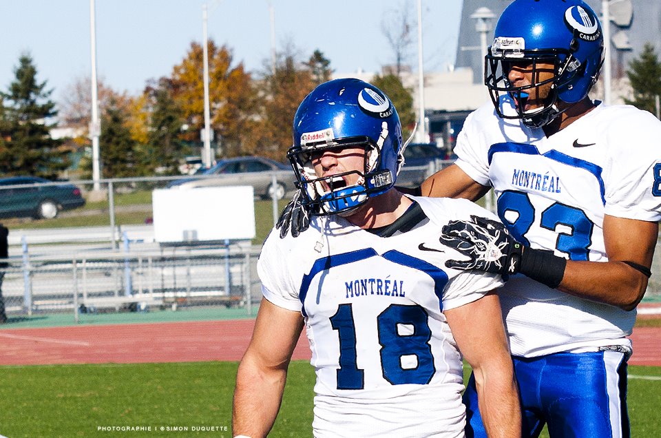  Université de Sherbrooke - Université de Montréal - Football - RSEQ Football - Sherbrooke (32) VS (20) U. de Montréal (#RSEQFootballSHRvUdM2011B) Photo by: Simon Duquette | Siuxy Sports 2011-10-29