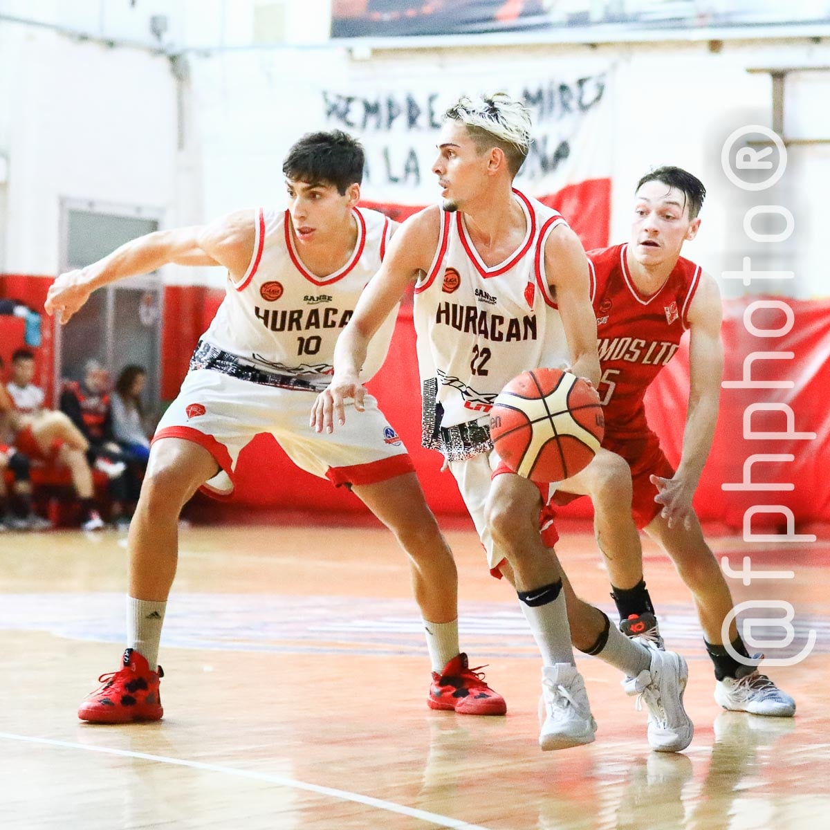 Brian HERSCOVICH - Alen MANSILLA - Ramiro VIEITES -  Ramos Mejía Lawn Tennis Club - Centro Deportivo Huracán de San Justo - Basketball - Ramos Mejia Lawn Tenis Club (83) Vs (54) Huracan de San Justo - 2022 - Liga Federal (#RMLTCVSHSJ2022fed) Photo by: Alan Roy Bahamonde | Siuxy Sports 2022-04-12