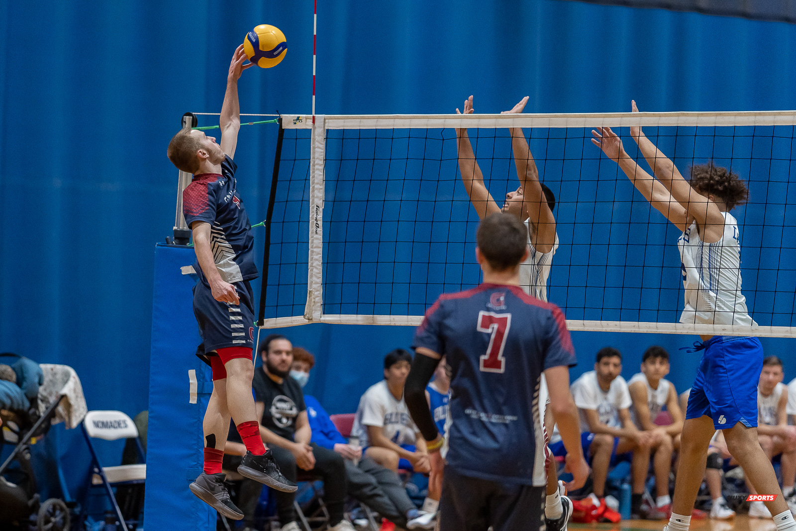  Cégep de l'Abitibi-Témiscamingue - College Dawson - Volleyball - RSEQ - Volleyball C M D2 Sud-Ouest - Tournoi 4 - Section A - Gaillards (2) vs (0) Blues (#RSEQVoll2022ABIDAW) Photo by: Dan Taylor-Morin | Siuxy Sports 2022-12-04