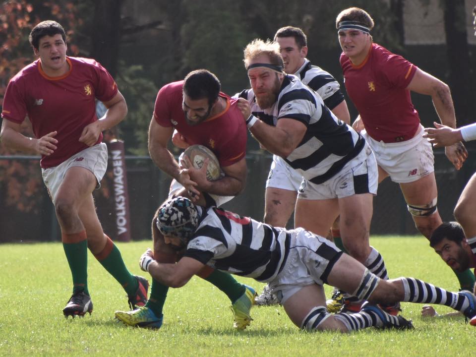 Miguel URTUBEY -  Newman - Club Atlético de San Isidro - Rugby - Se necesitan dos para pararlo () Photo by:  | Siuxy Sports 2017-05-27