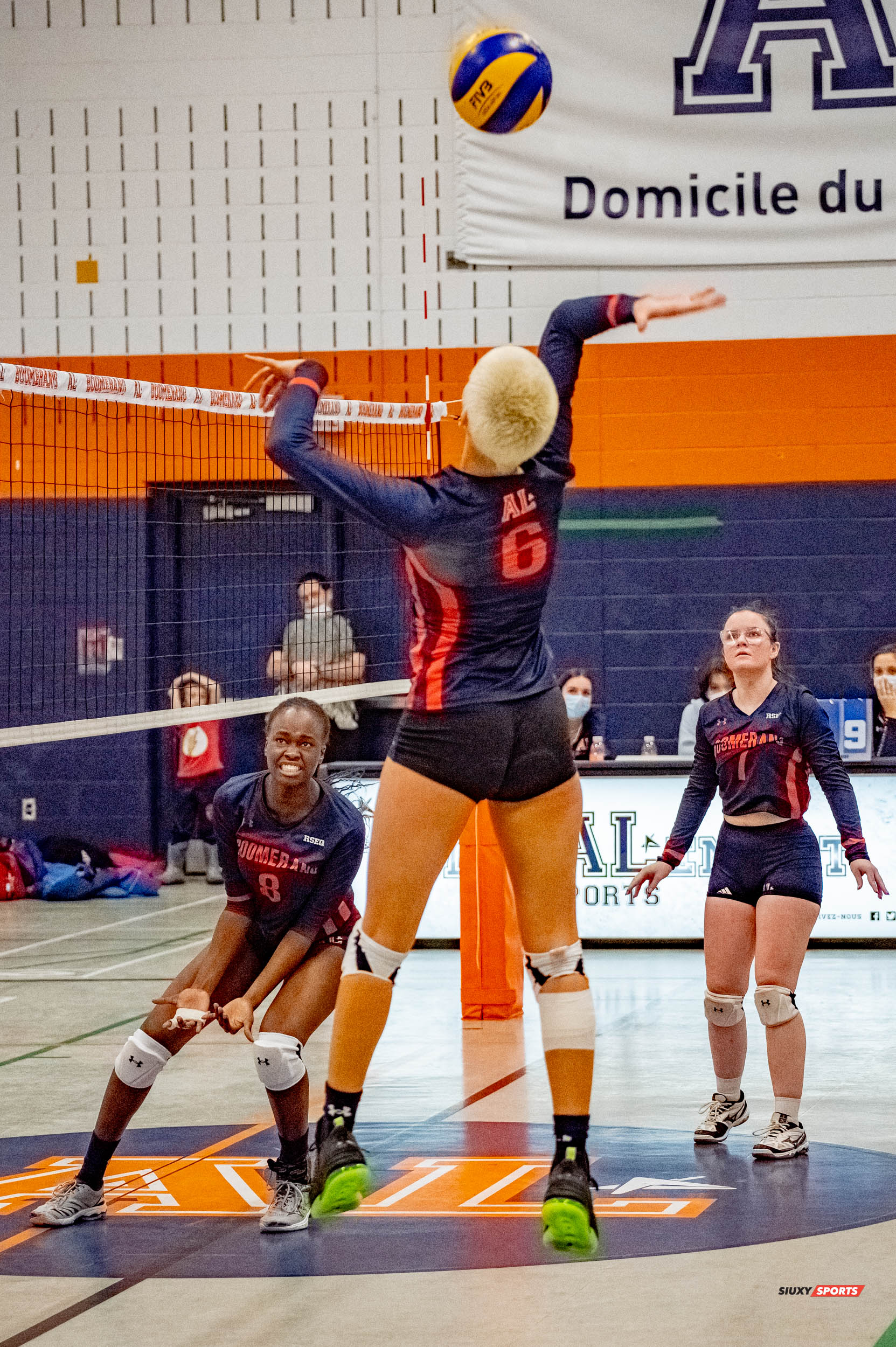 Camille LAMONTAGNE -  Cégep André Laurendeau -  - Volleyball -  (#VolleyFemCALvsCMV) Photo by:  | Siuxy Sports 2021-11-22