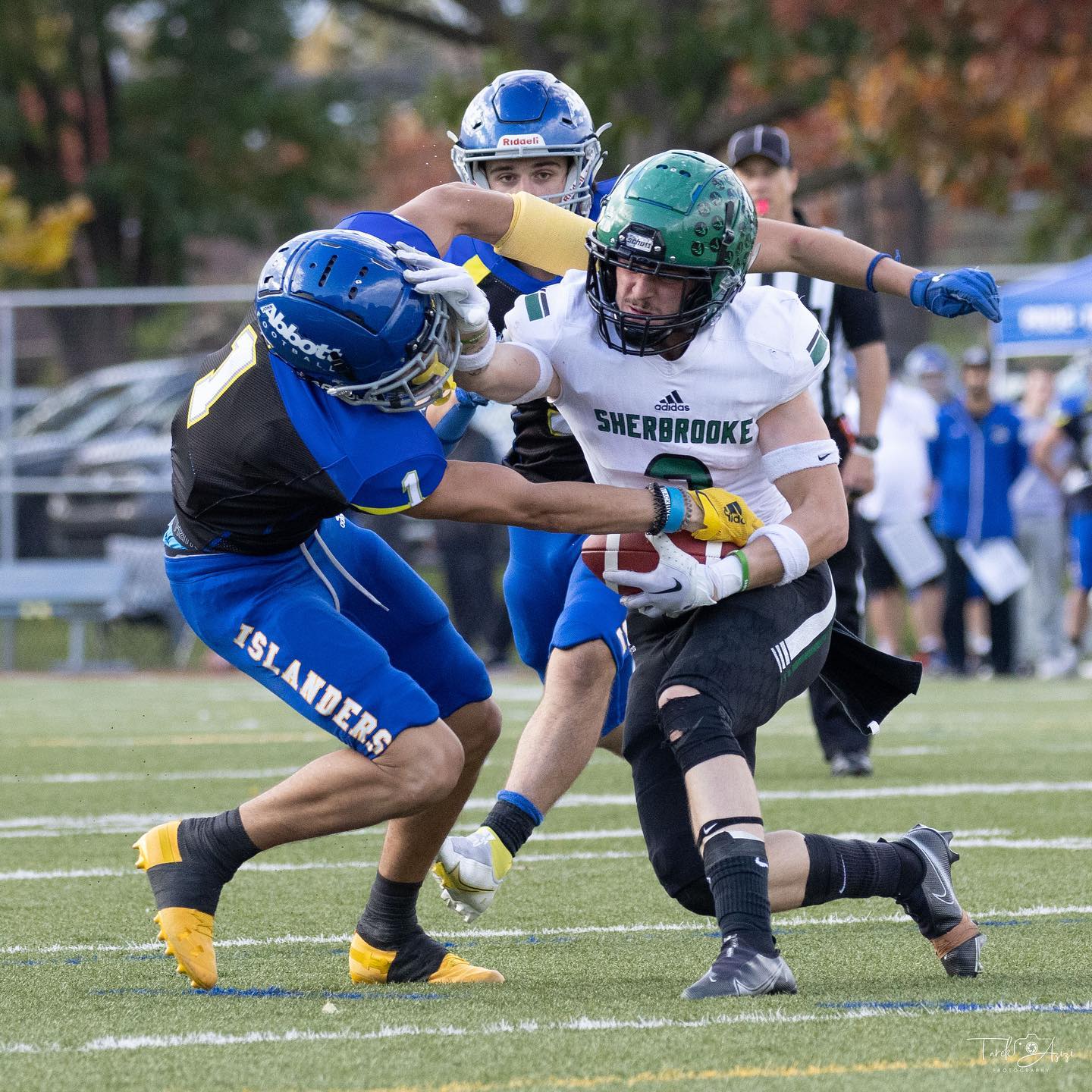  College John Abbott - Université de Sherbrooke - Football - RSEQ - Football D2 - Abbott (35) vs (6) Sherbrooke (#RSEQFJACSHB2022A) Photo by: Tarek Azizi | Siuxy Sports 2022-10-15