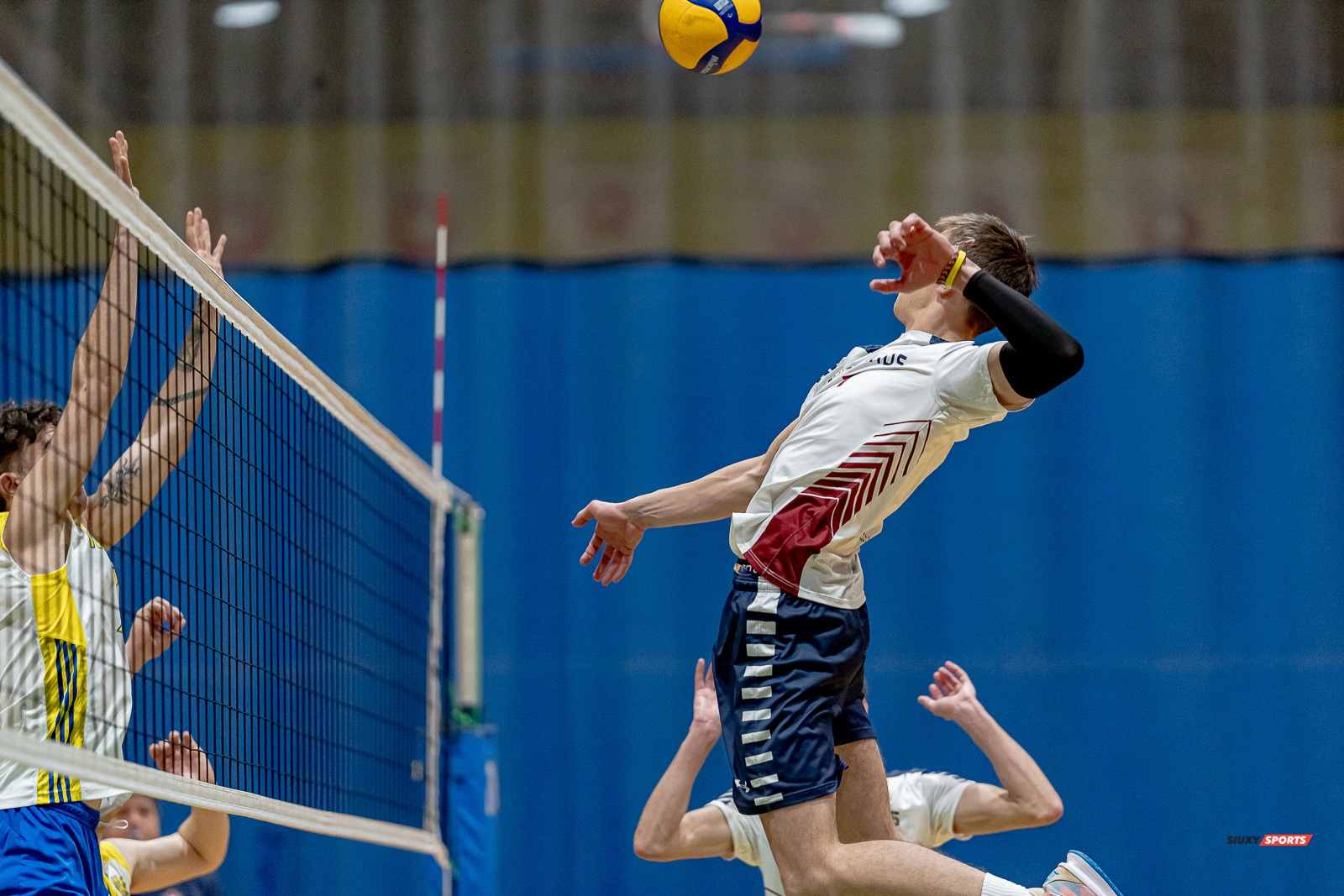  Cégep de l'Abitibi-Témiscamingue - College John Abbott - Volleyball - RSEQ - VOLLEYBALL C M D2 SUD-OUEST - TOURNOI 4 - SECTION A - Gaillards (2) VS (1) ISLANDERS (#RSEQVoll2022ABIJAC) Photo by: Dan Taylor-Morin | Siuxy Sports 2022-12-04