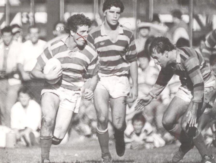 Sebastian FAUVE - Mariano LOMBARDI -  Asociación Alumni -  - Rugby - Con la cruz () Photo by:  | Siuxy Sports 1988-06-01