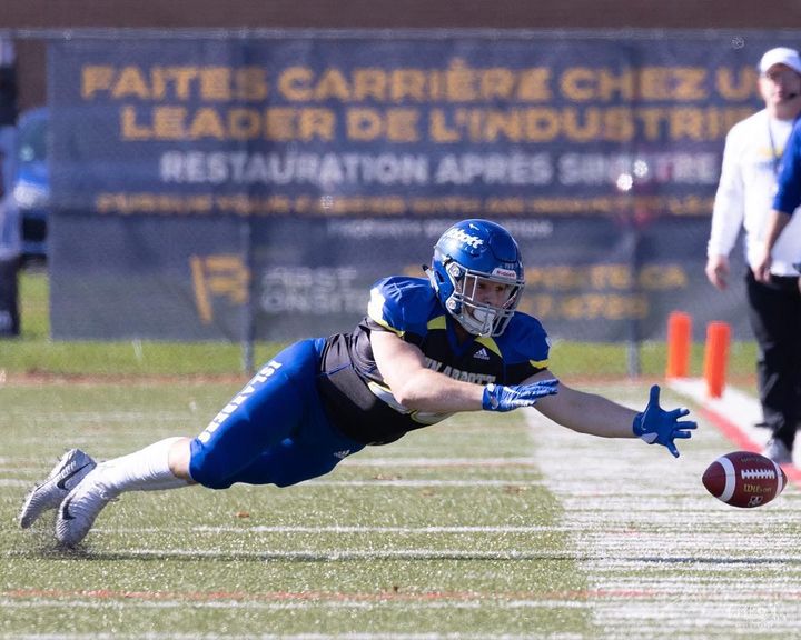  College John Abbott - Université de Sherbrooke - Football - RSEQ - Football D2 - Abbott (35) vs (6) Sherbrooke (#RSEQFJACSHB2022A) Photo by: Tarek Azizi | Siuxy Sports 2022-10-15