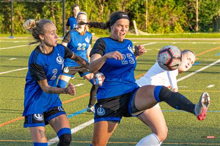 Soccer Fém - Carabins (2) vs (0) Patriotes - RSEQ #1