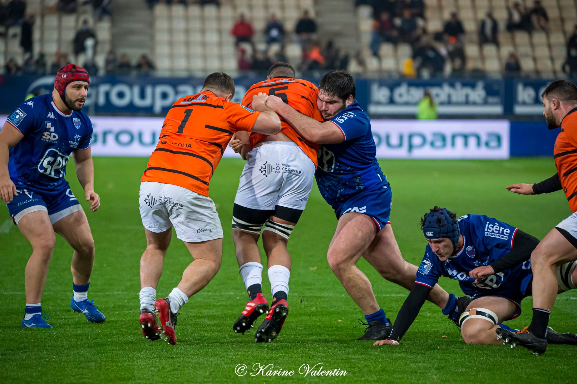 Luka GOGINAVA - Regis MONTAGNE -  FC Grenoble Rugby - Racing Club Narbonnais - Rugby -  (#GrenobleVsNarbonne2021Nov) Photo by: Karine Valentin | Siuxy Sports 2021-11-26