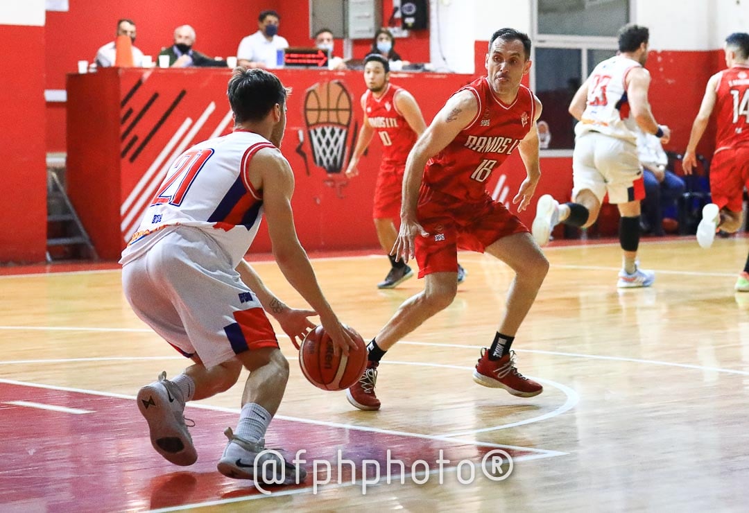 Ariel GARCÍA - Facundo KANESHIRO -  Ramos Mejía Lawn Tennis Club - Club Atlético Estudiantil Porteño - Basketball - RMLTC vs CA Estudiantil Porteño - Liga Federal 2022 (#RMLTCvsCAEP2022) Photo by: Alan Roy Bahamonde | Siuxy Sports 2022-04-05