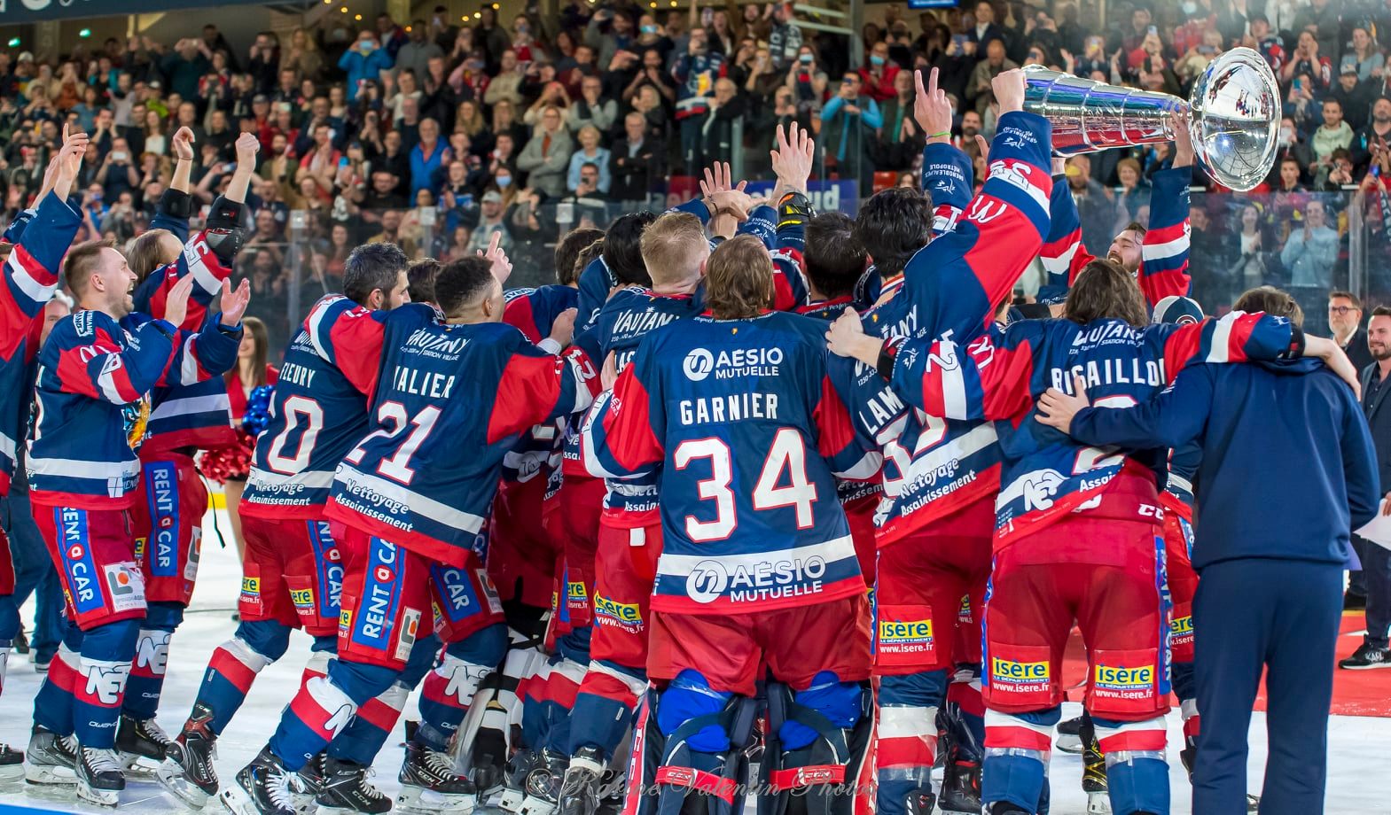 Grenoble -  - Ice hockey - GRENOBLE BDL - Finale 2022 -  Célébration (#CELEBRATIONsBDLVSDUCS2022) Photo by: Karine Valentin | Siuxy Sports 2022-04-13