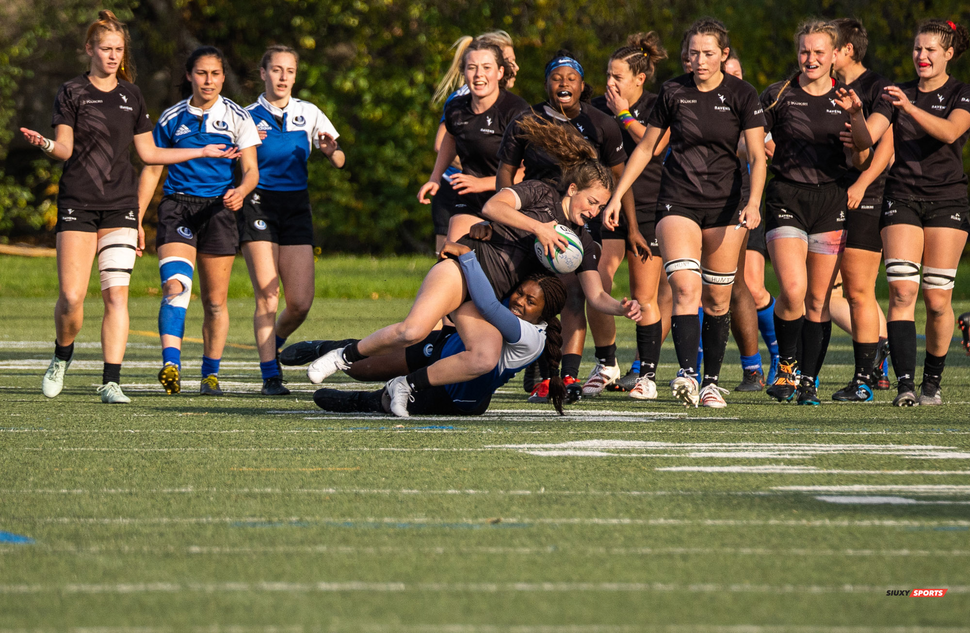 Anastasia BOURKA - Vanessa CHIAPPETTA - Sierra DE VRIES - Charlotte ELLIOTT - Gracia MAMPUYA - Pauline MOUSSA - Anna NORMAN - Mckenna TAYLOR - Lauryn WALKER -  Université de Montréal - Université Carleton - Rugby -  (#3UdeMvsCarletonF) Photo by:  | Siuxy Sports 2021-11-07