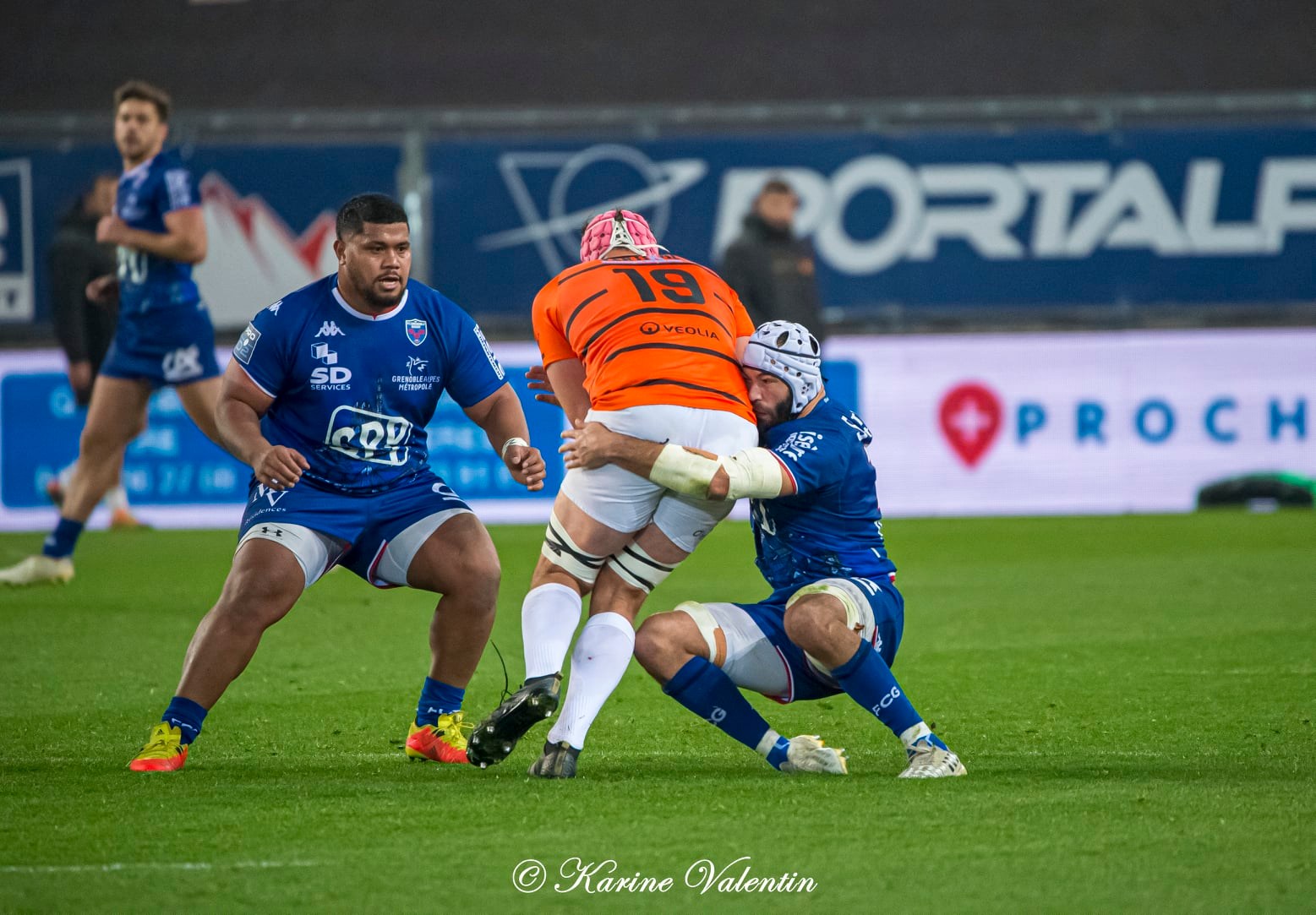 Toma'akino TAUFA -  FC Grenoble Rugby - Racing Club Narbonnais - Rugby -  (#GrenobleVsNarbonne2021Nov) Photo by: Karine Valentin | Siuxy Sports 2021-11-26