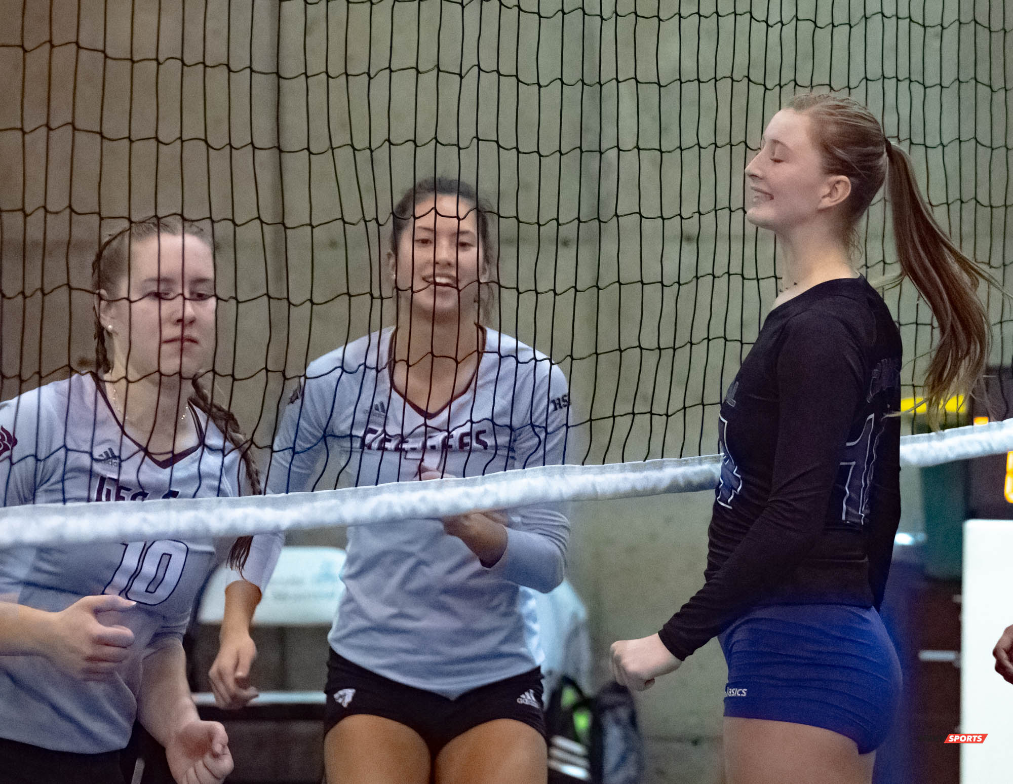 Portia COOPER - Olympe DESMEDT - Alana LEUNG -  Université de Montréal - Université Ottawa - Volleyball -  (#VolleyUdeMvsUOttawaFW) Photo by:  | Siuxy Sports 2021-11-12