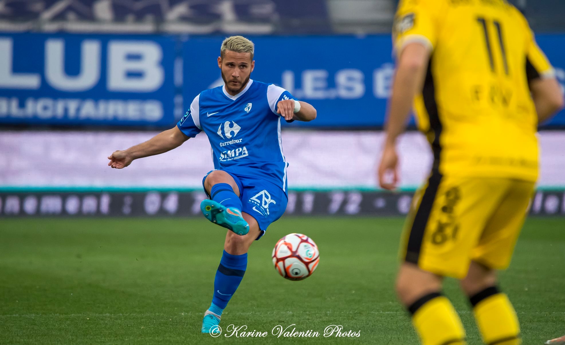  Grenoble Foot 38 - Valenciennes FC - Soccer - Grenoble (3) vs (0) Valenciennes (#GF38vsValenciennes2022) Photo by: Karine Valentin | Siuxy Sports 2022-04-19