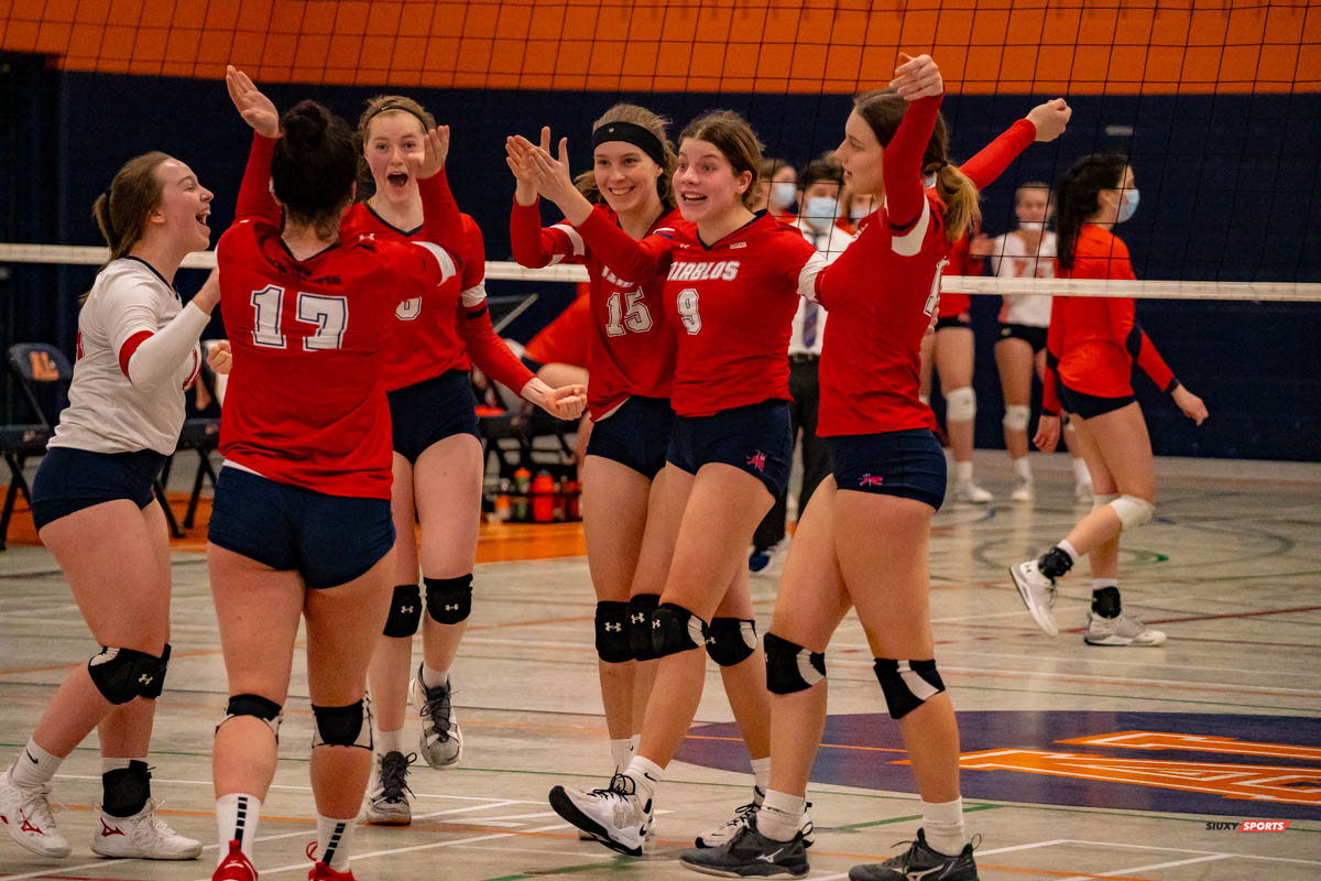 Mélodie B. BARRETTE - Naomi CHAREST - Joanie GAUTHIER - Émilie MACLURE - Laura THIBAUDEAU -  Cégep André Laurendeau - Cégep Trois-Rivières - Volleyball - André Laurendeau vs Trois Rivières - Volley (#BoomerangVsDiablos2022) Photo by:  | Siuxy Sports 2022-02-20