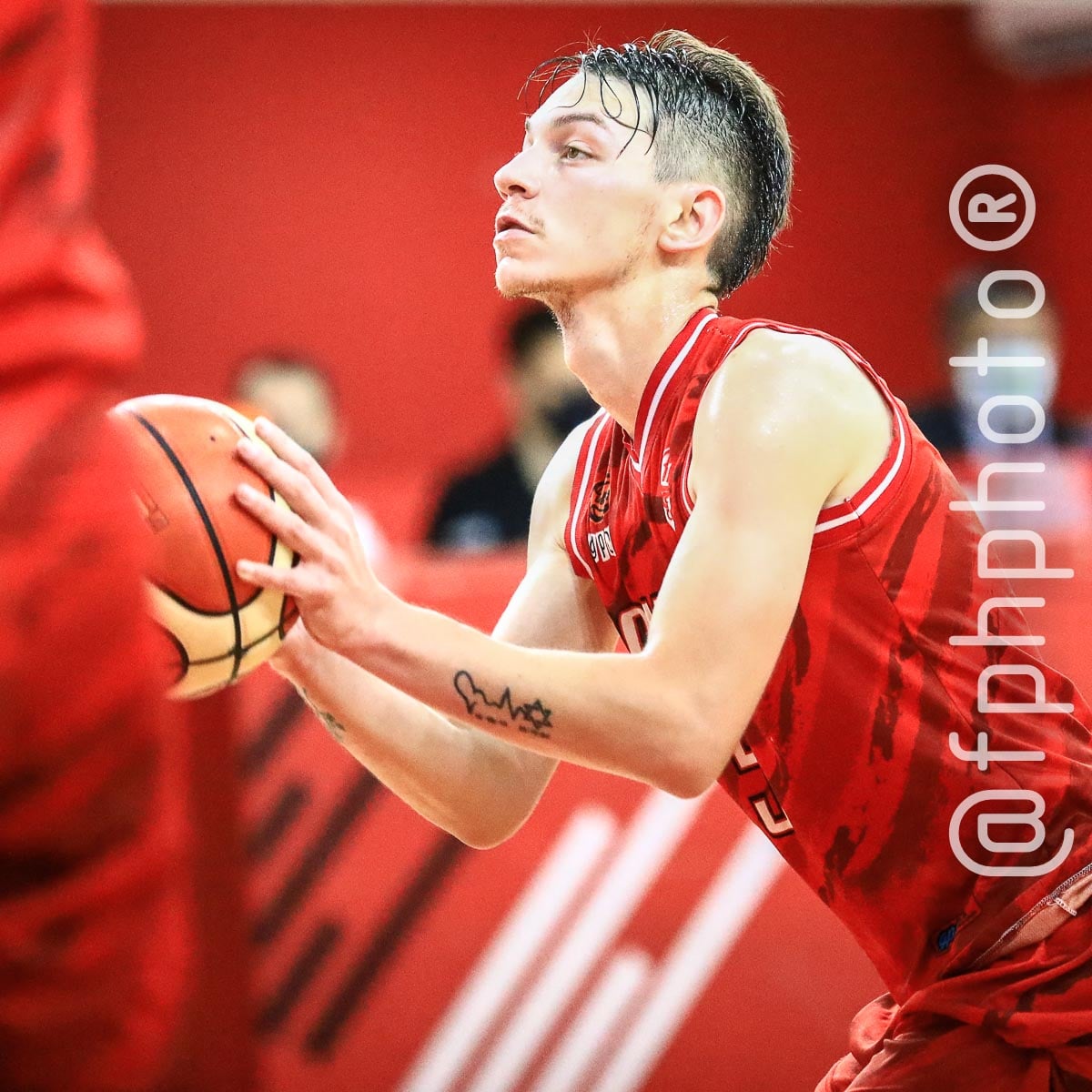 Brian HERSCOVICH -  Ramos Mejía Lawn Tennis Club - Centro Deportivo Huracán de San Justo - Basketball - Ramos Mejia Lawn Tenis Club (83) Vs (54) Huracan de San Justo - 2022 - Liga Federal (#RMLTCVSHSJ2022fed) Photo by: Alan Roy Bahamonde | Siuxy Sports 2022-04-12