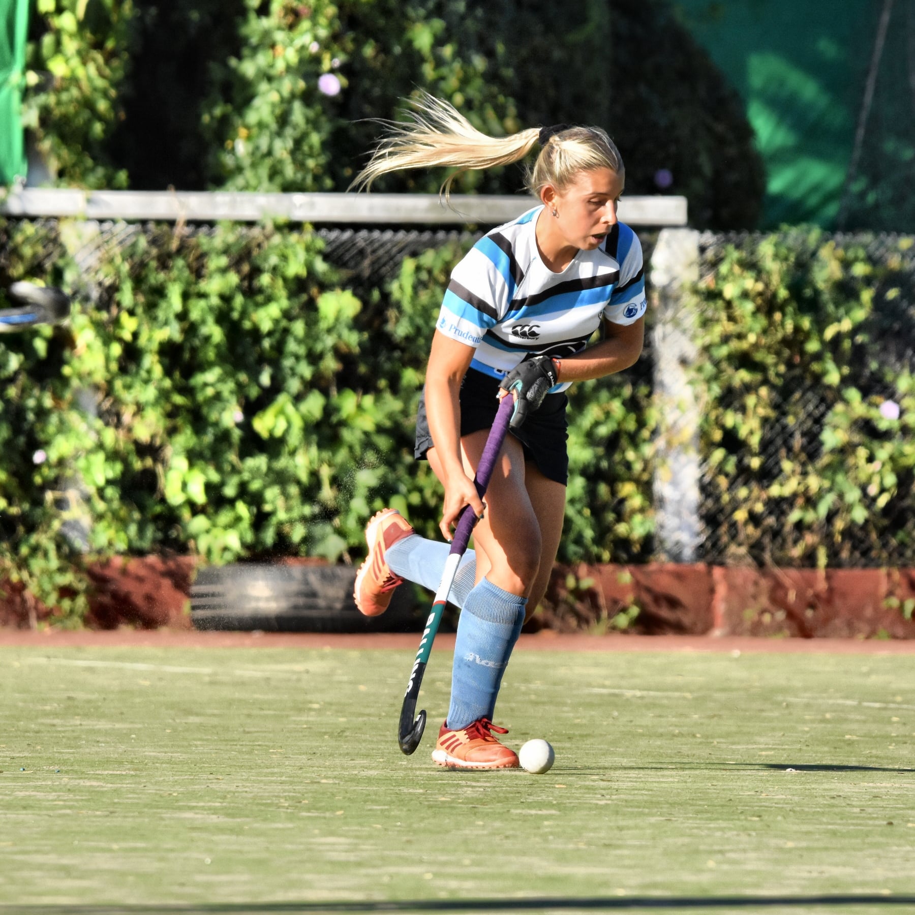  San Isidro Club - Club Atlético Banco de la Nación Argentina - Field hockey - S.I.C. A vs Banco Nacion A - 6ta a 1ra - 2022 (#SICBANCOhockeyf2022) Photo by: Edgardo Kleiman | Siuxy Sports 2022-04-02